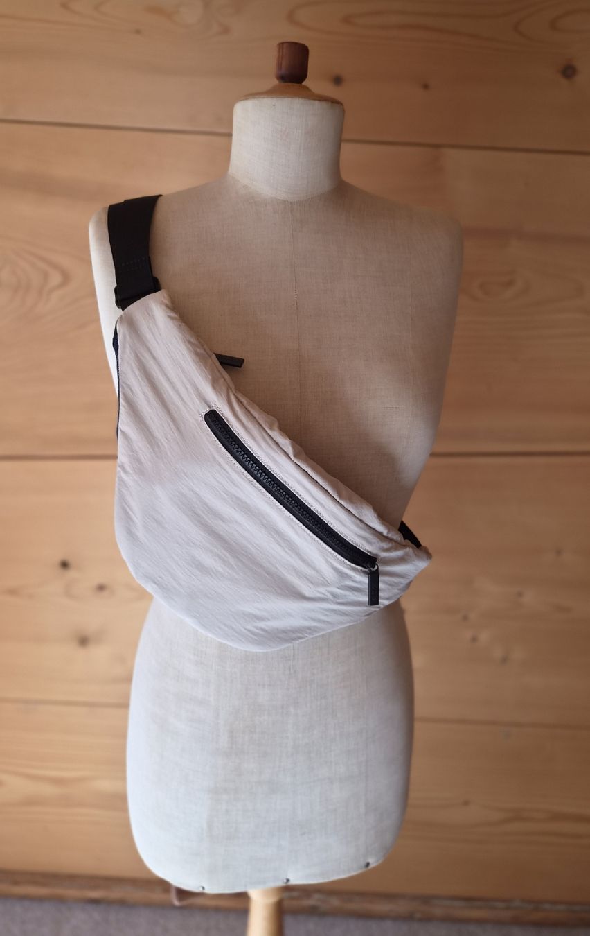 Taschen: Hip Bag von ZWEI – Neu (gemäss Beschreibung) aus Madiswil von takinu 2