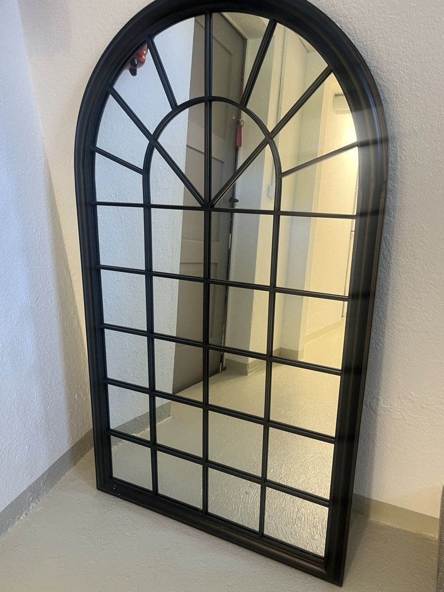 Maisons du monde Specchi: Spiegel fensteroptik – Usato da Lyss venduto da elea_nie 1