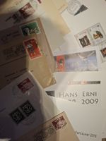 Kiste mit Briefen / Jahrbücher / Viererblocks div..