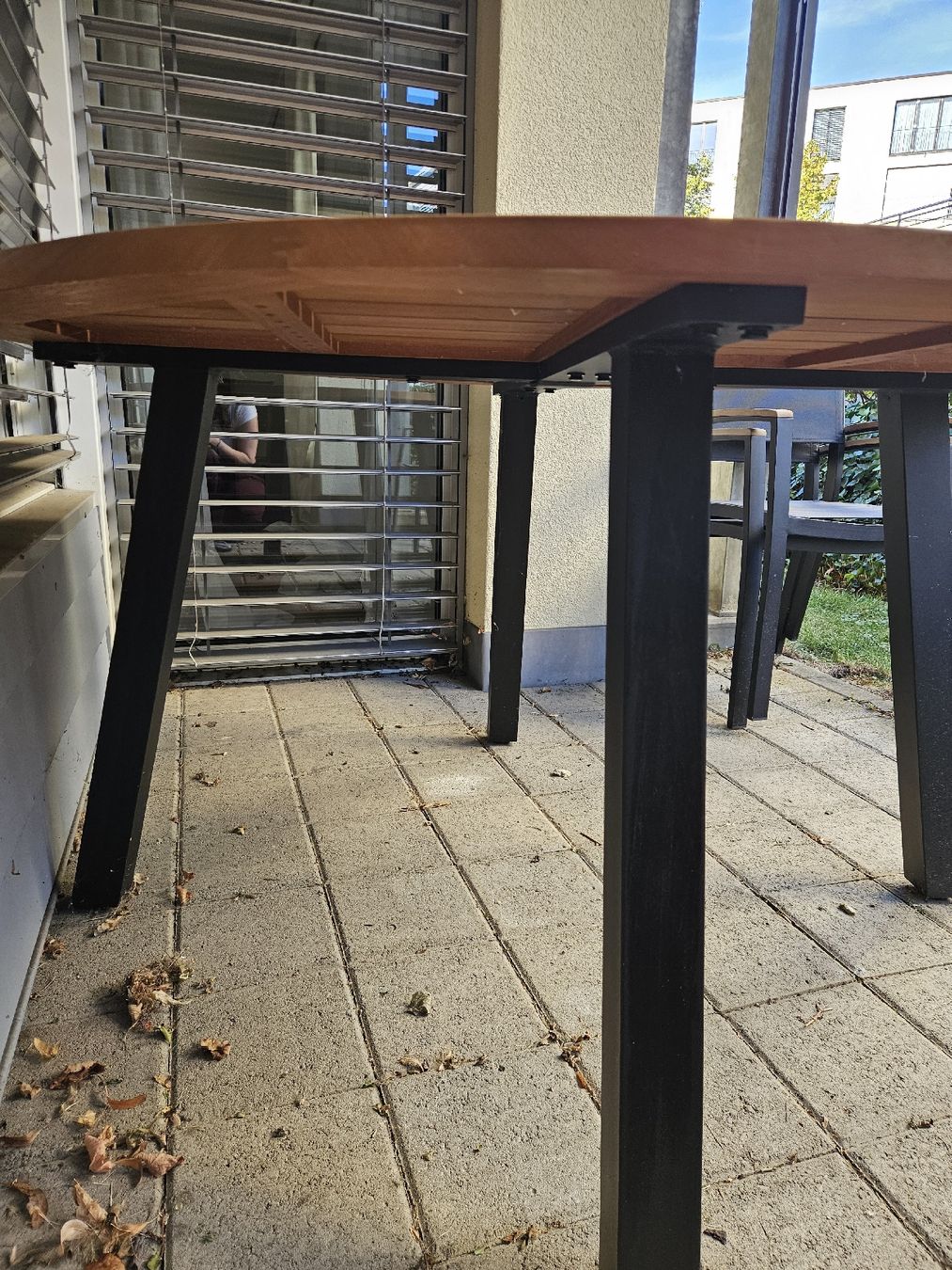 Tables: Gartentisch mit 4 Stühlen – D'occasion à Kilchberg ZH par tan_g9ny 1