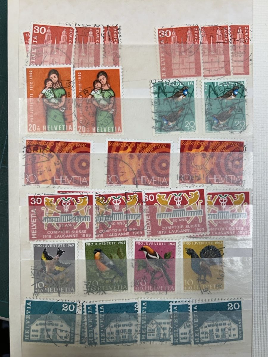 Alben: Kleine Briefmarkensammlung – Gebraucht aus Gossau ZH von Kustergo 1