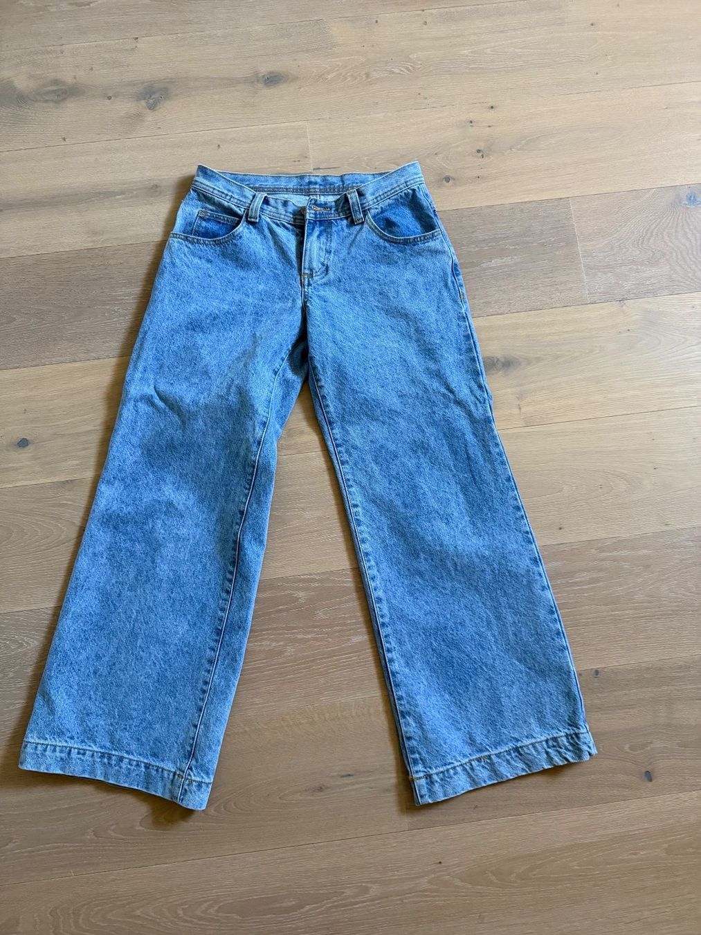 Brandy Melville Jeans: Jeans Brandy Melville Vintage Style – Usato da Niederdorf venduto da Grimpe0508