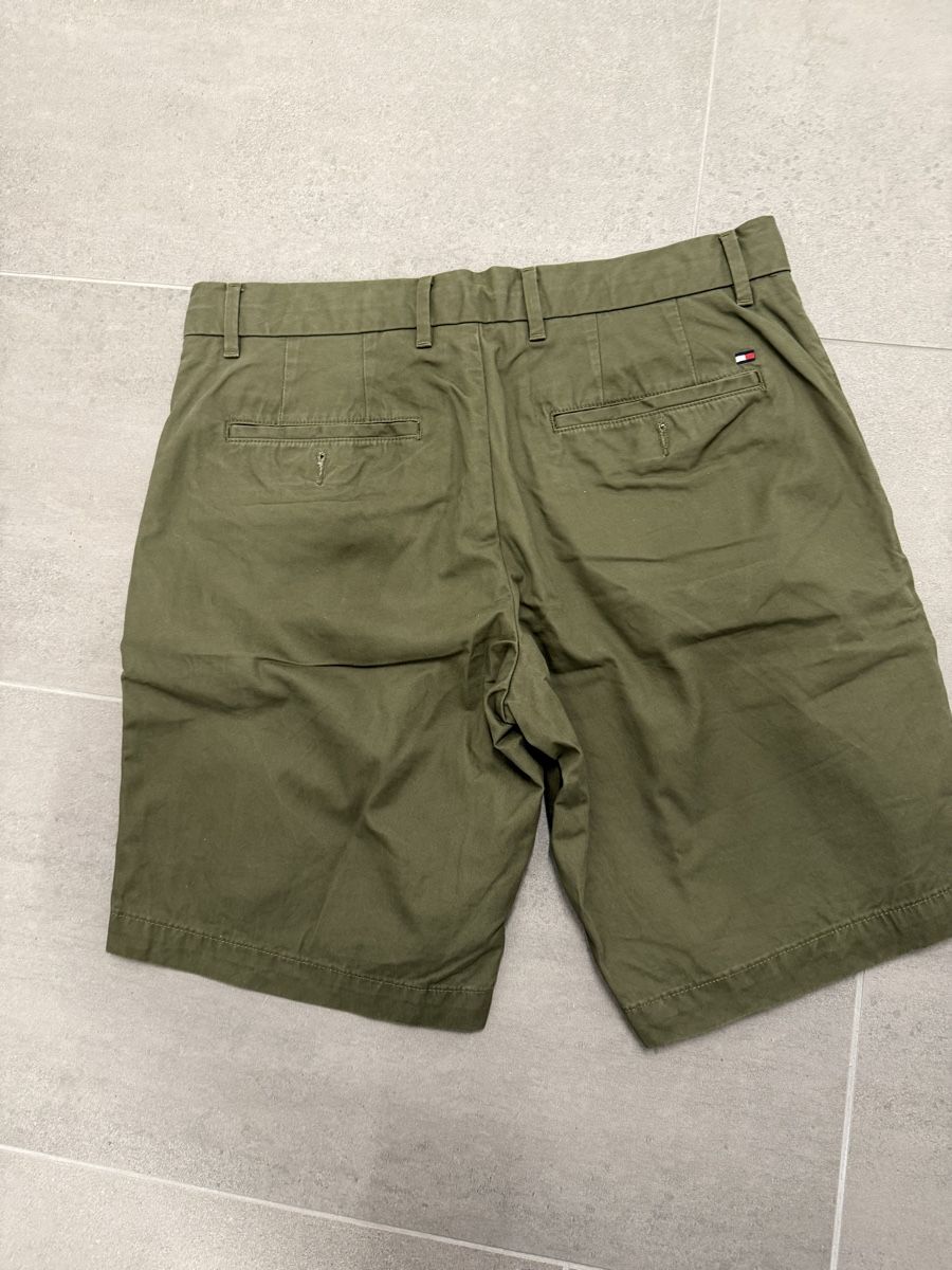 Tommy Hilfiger Hosen: Kurzhosen, Gr 32, Tommy Hilfiger – Neu (gemäss Beschreibung) aus Frauenfeld von simme81 1