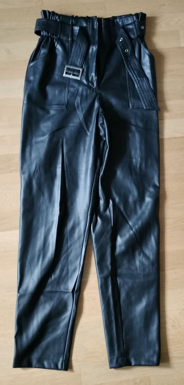 Only Pantaloni: Hose Only 40 – Usato da Bern venduto da verateinilae