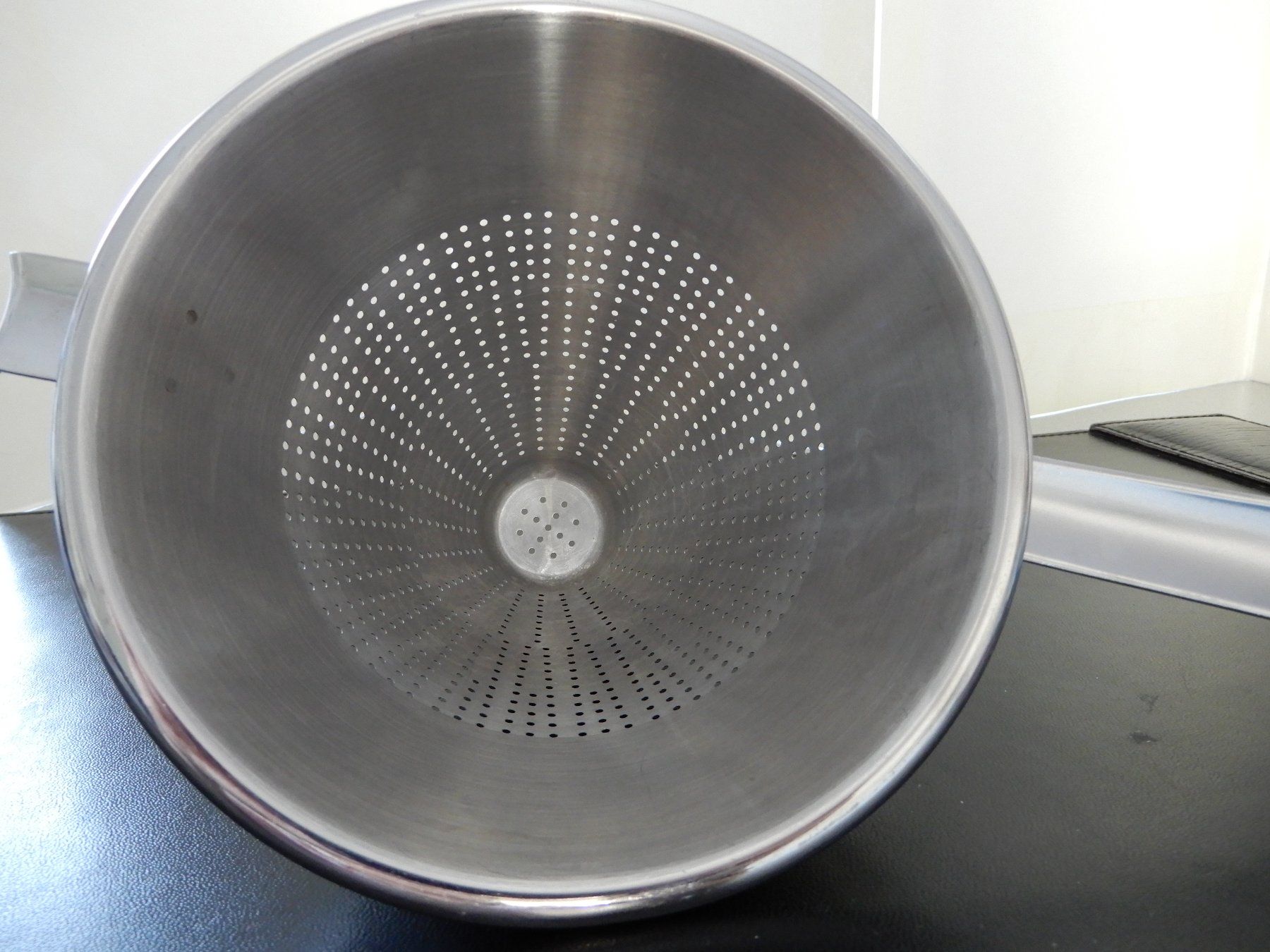 Rösle Elettrodomestici da cucina: Rösle Spitzsieb 14 cm – Usato da Burgdorf venduto da Liss 1