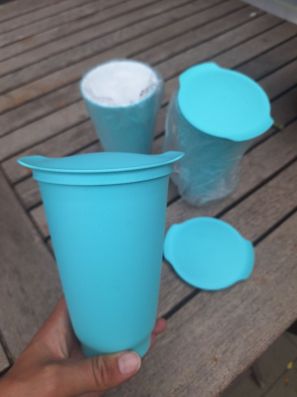 Tupperware Contenitori & Simili: Tupperware Tumbler Becher mit Deckel 3 Stück – Nuovo (secondo la descrizione) da Aarau venduto da Chillkrot 3