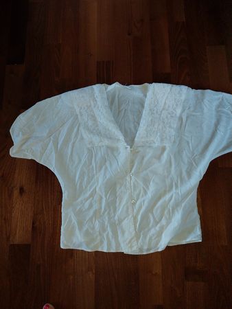 Damen Bluse mit Spitze weiss Grösse ca M