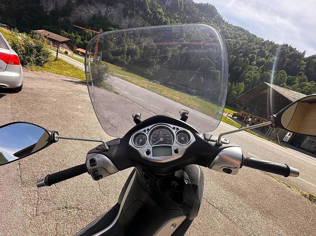 Scooter: Yamaha Roller 250 ccm – Usato da Wilderswil venduto da adrian-haenggi 1
