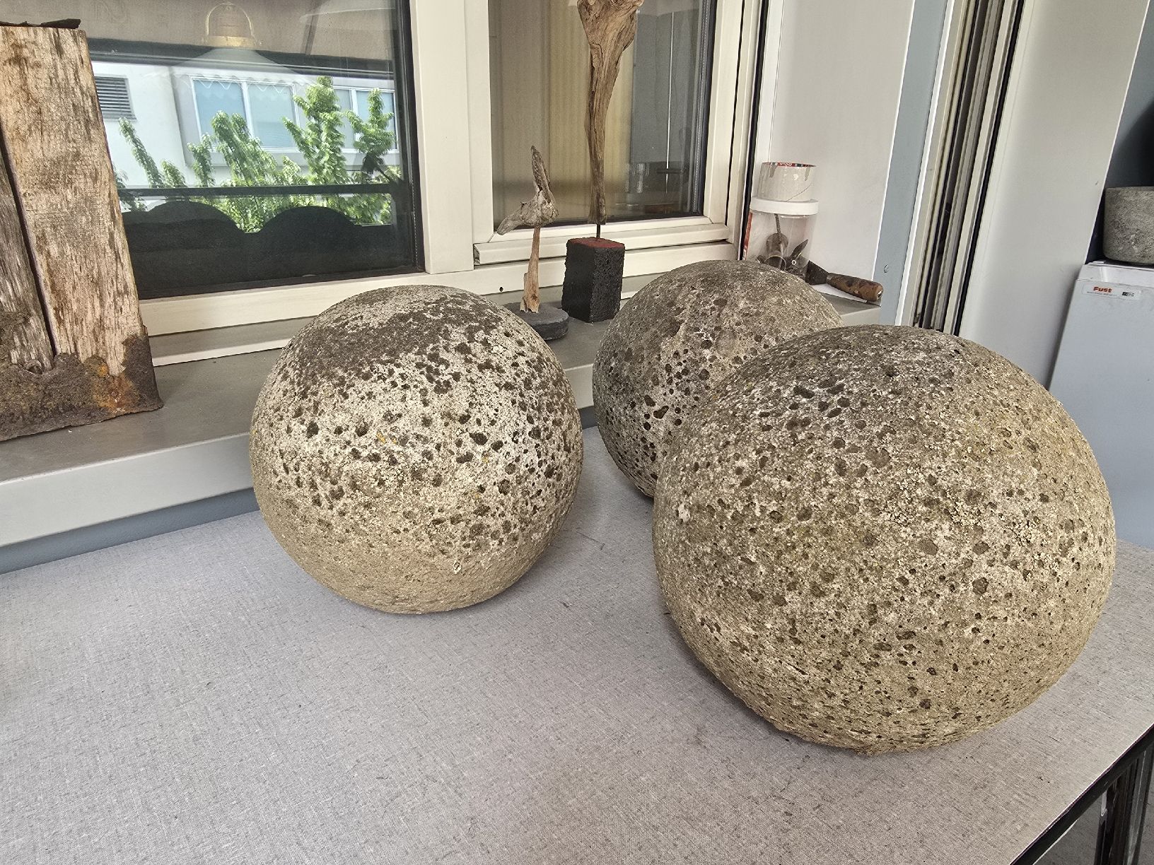 Toutes les décorations: 3 Steinzeug Kugeln – D'occasion à Biel/Bienne par alexriveros2 1