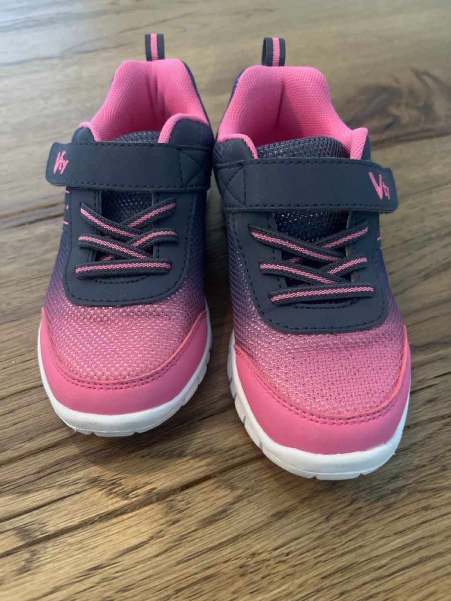 Schuhe für Mädchen: Kinder Turnschuhe Grösse 29  – Neu (gemäss Beschreibung) aus Bassersdorf von Ni0na 1