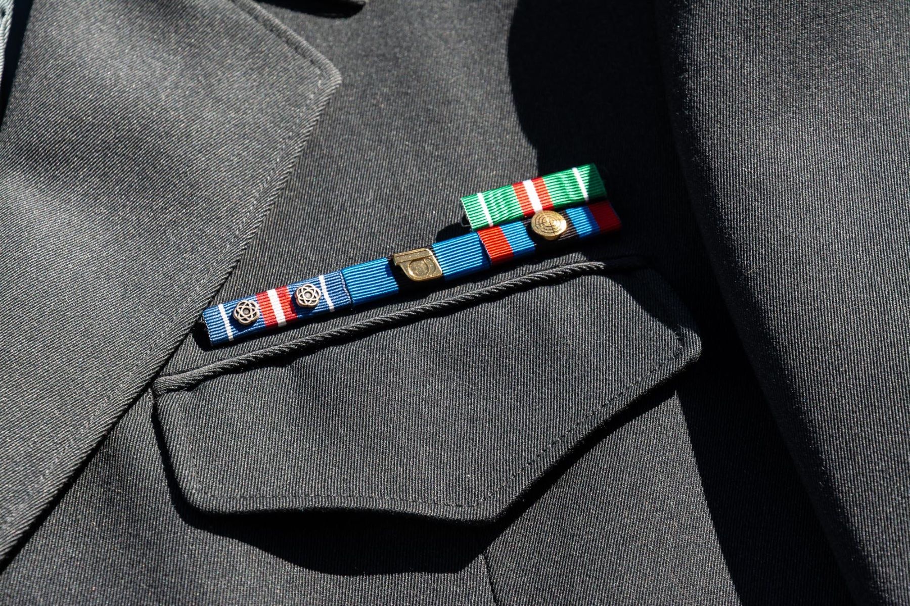 Schweizer Armee Uniformi: Original Schweizer Armee Offiziersuniform – Nuovo (secondo la descrizione) da Oberarth venduto da ckleiner01 1
