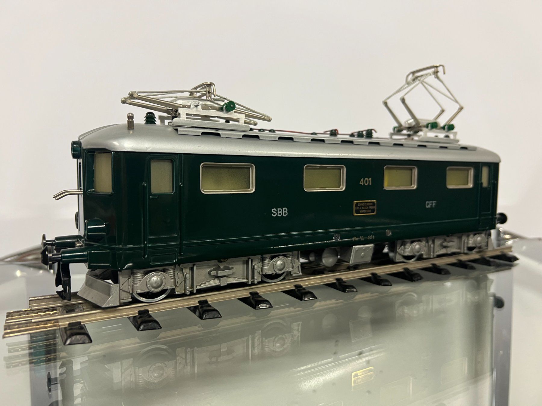 Hag Modellini di ferrovie: HAG  RE 4/4 Spur 0 / Typ 01 / 2-Motorige - Version – Usato da Hallwil venduto da Tintoyland