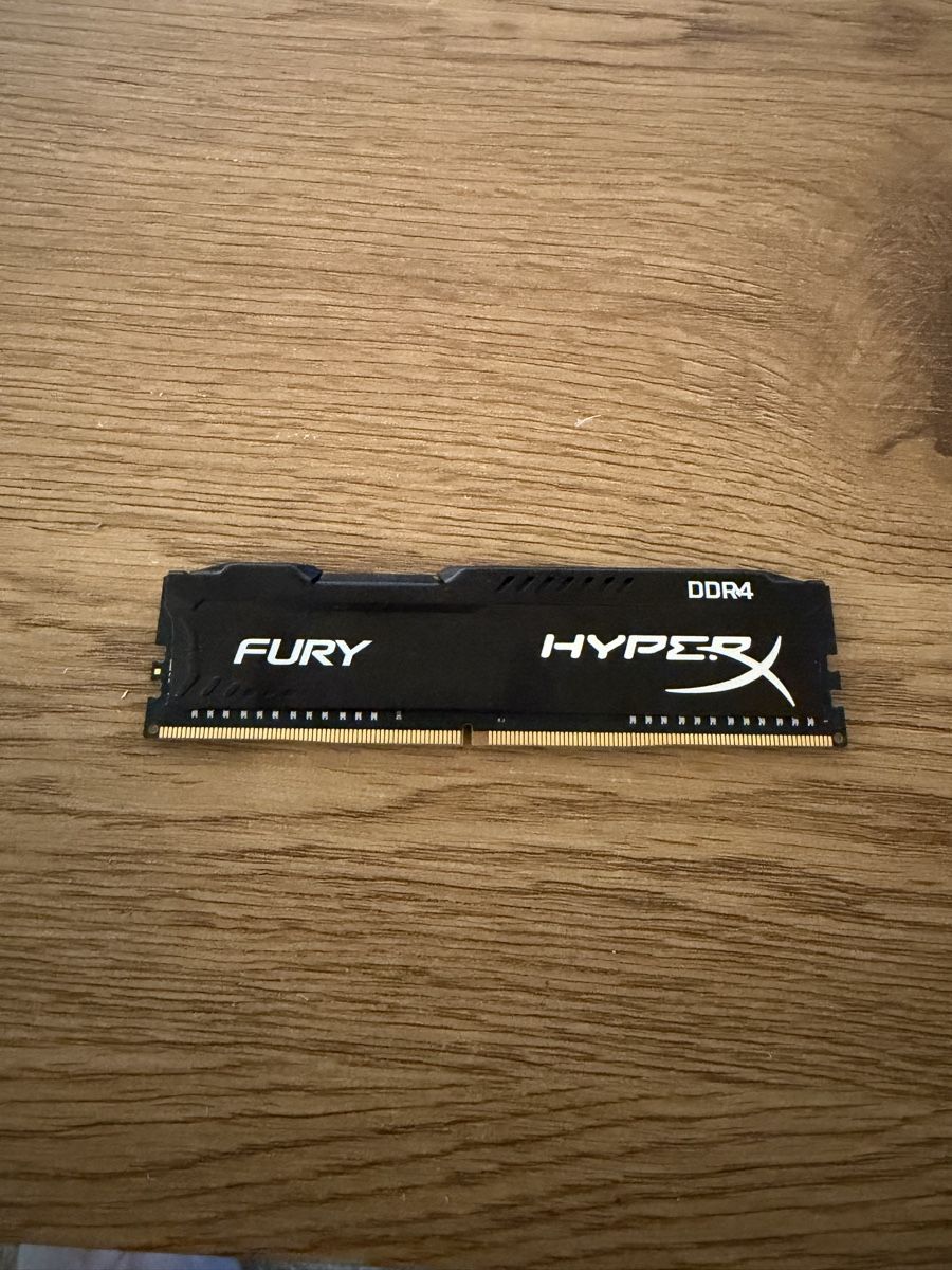 PC: HyperX Fury DDR4 Ram – Usato da Güttingen venduto da JeffreyGucc