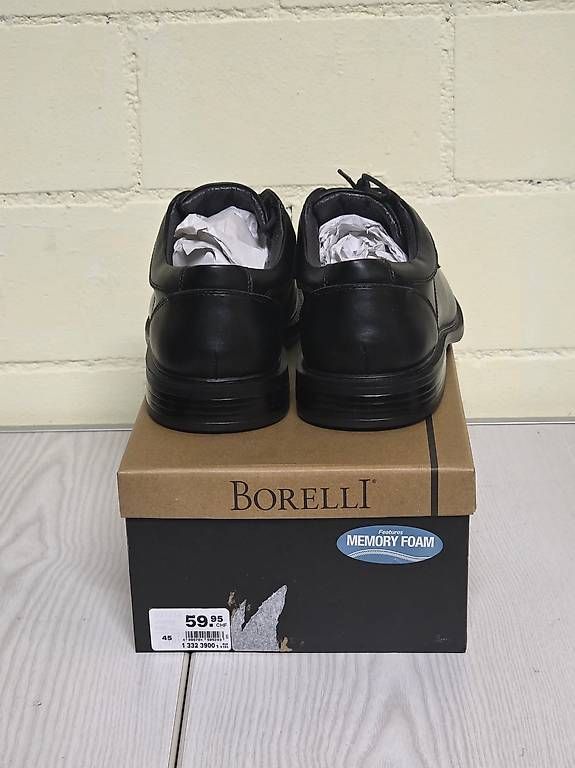 Chaussures hommes: Borelli Schuhe Grösse 45 – D'occasion à Grosswangen par Telepathy