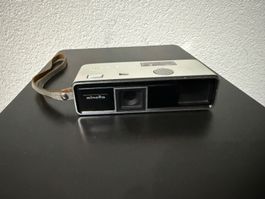 Appareil photo de poche vintage / espion Minolta 16
