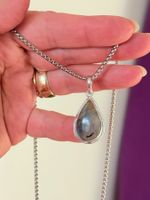 Collier élégant avec Labradorite véritable, neuf!