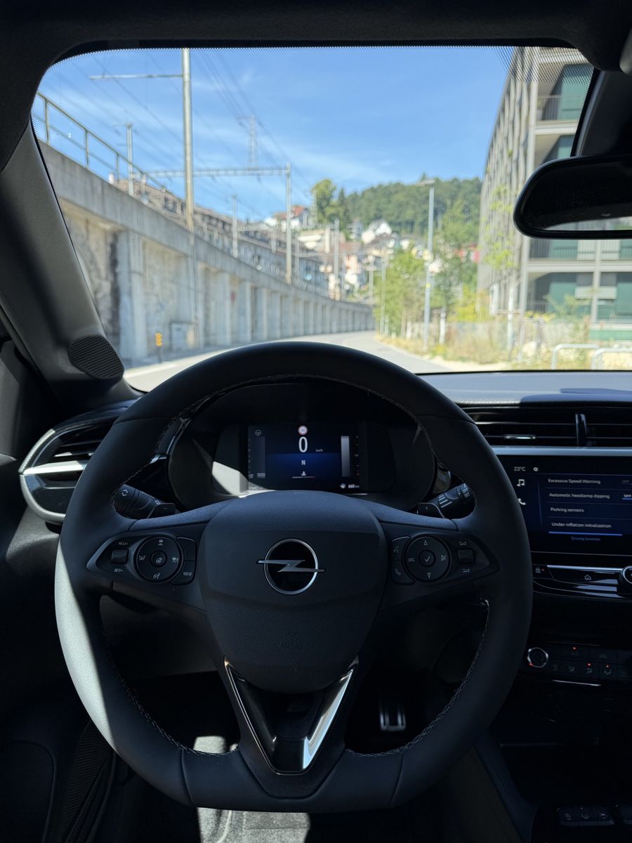 Opel Autos: Opel Corsa 1.2 – Gebraucht aus Luzern von LegacyMint 4