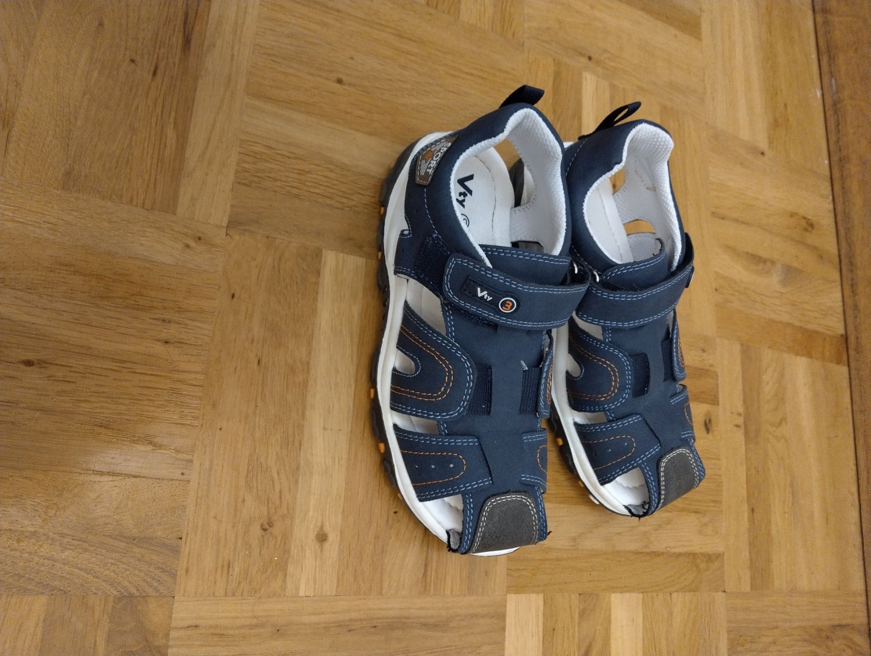 Victory Scarpe da uomo: Blaue Kindersandalen, Grösse 30 – Usato da Oberdorf NW venduto da niederj 2