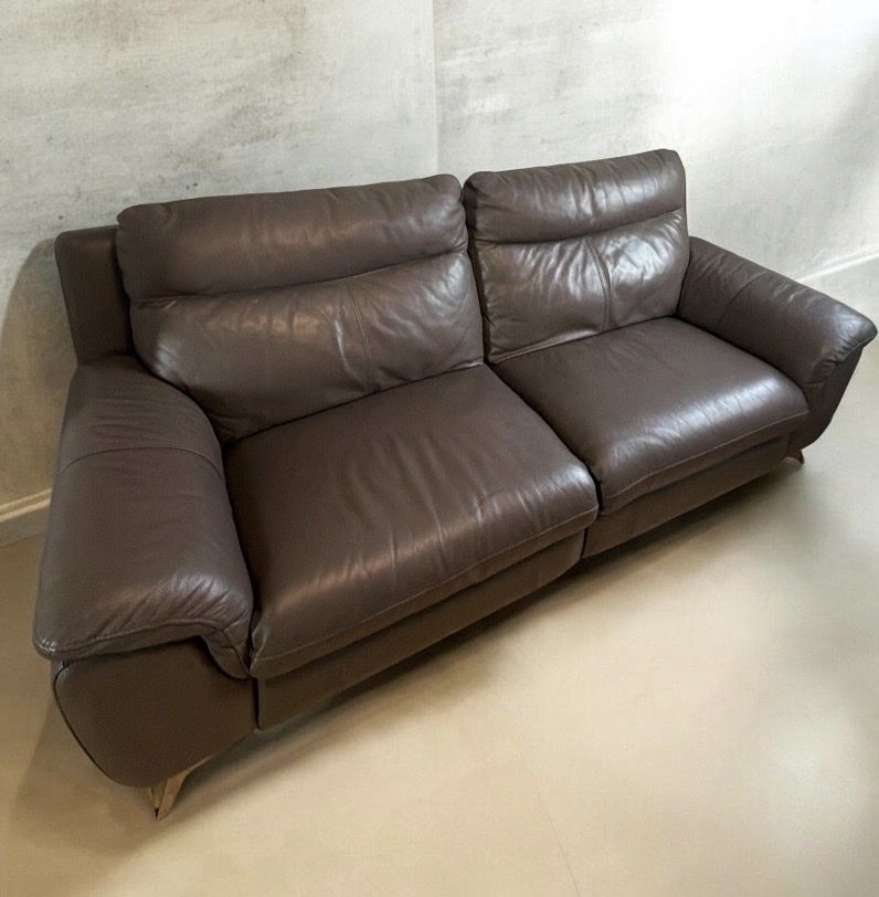 Sofas: 2 Echtleder-Sofas – 4 elektrische Relaxsitze-USB – Gebraucht aus Nebikon von Vanessa2003 3