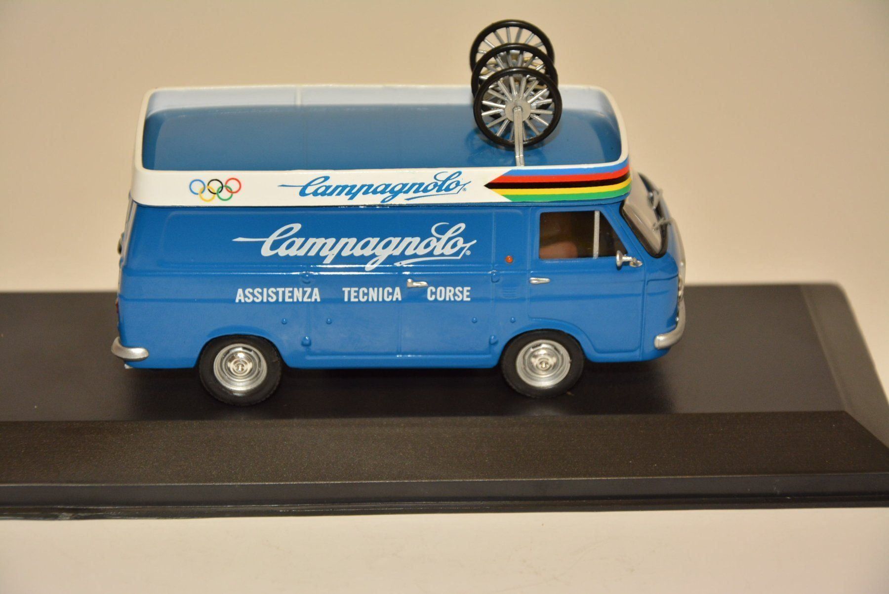 Fiat Modellini d'auto: Fiat 238 Campagnolo 1972 , 143 – Nuovo e nell'imballaggio originale da Goldach venduto da Feivel9 2