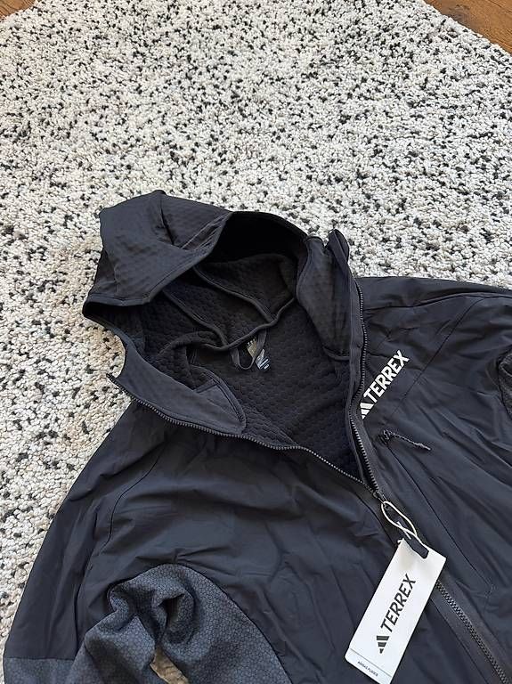 Giacche: adidas Terrex Techrock Hooded Wind Fleece Jacket – Usato da Wädenswil venduto da Valentinooo28 2
