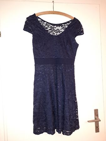 Dunkelblaues Spitzenkleid, Grösse 38 - perfekt für Party!