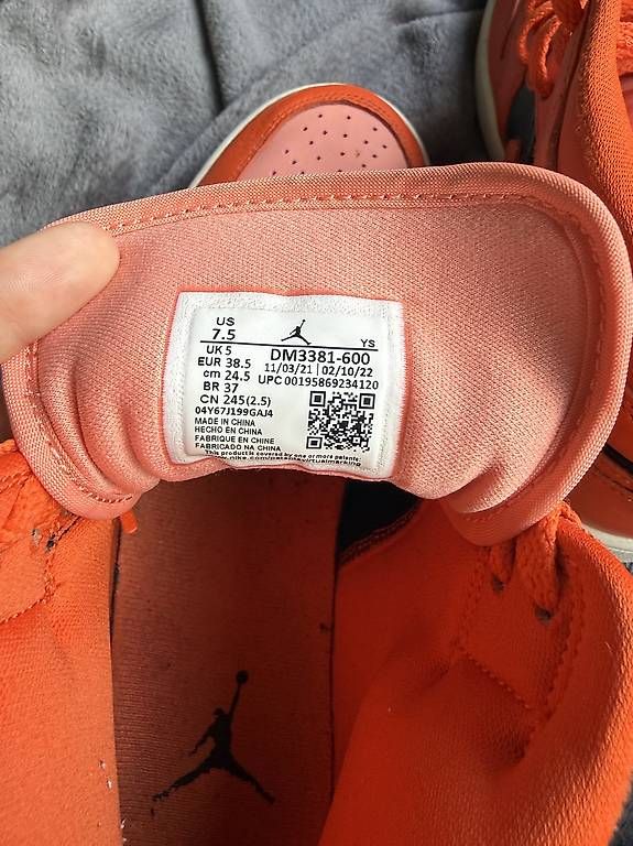 Jordan Scarpe da donna: Air Jordan 1 – Usato da Aigle venduto da Saracristiana 2