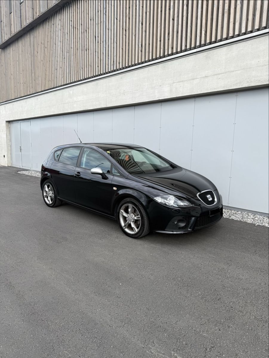 Seat Automobili: Seat Leon 2.0TDI FR – Usato da Ruggell venduto da Dadasli25 5