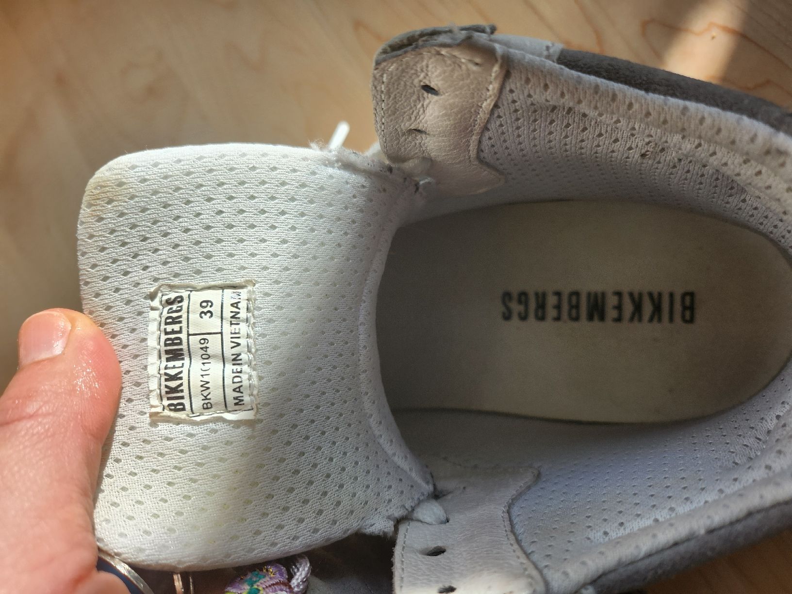 Scarpe da uomo: baskets 🏀 39 – Usato da Pully venduto da belleisa01 2