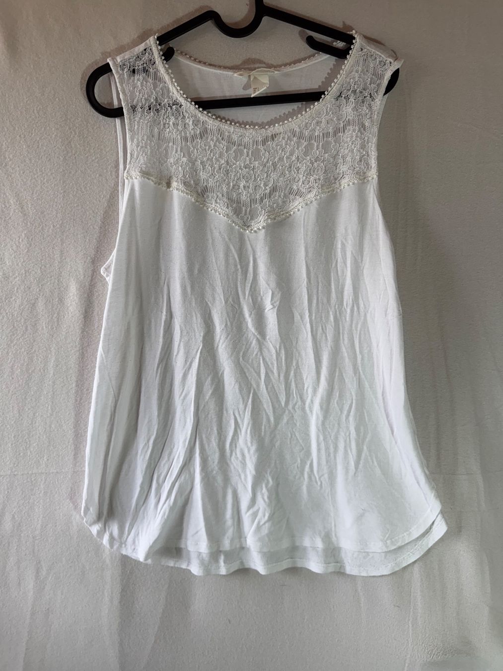 H&M Top: Süsses Top mit Spitze von H&M Gr. L – Usato da Grosswangen venduto da SALE_SALE_SALE