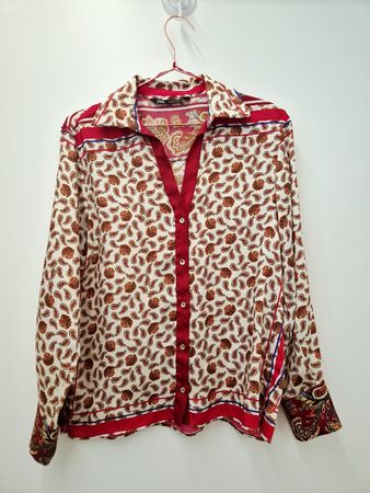 ZARA Paisley Blouse Shirt Long Sleeve Size S Cream Red 