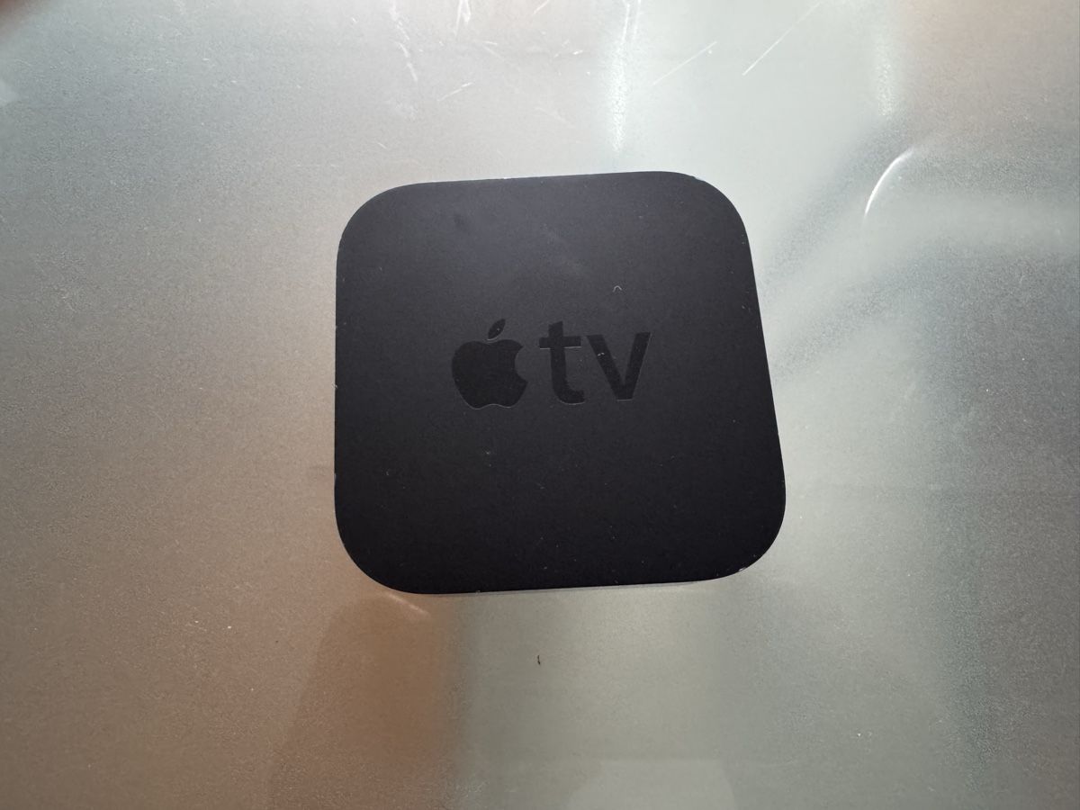 Apple Lettore multimediale & Streamer: Apple TV 3. Generation A1469 – Usato da Zürich venduto da rsdio