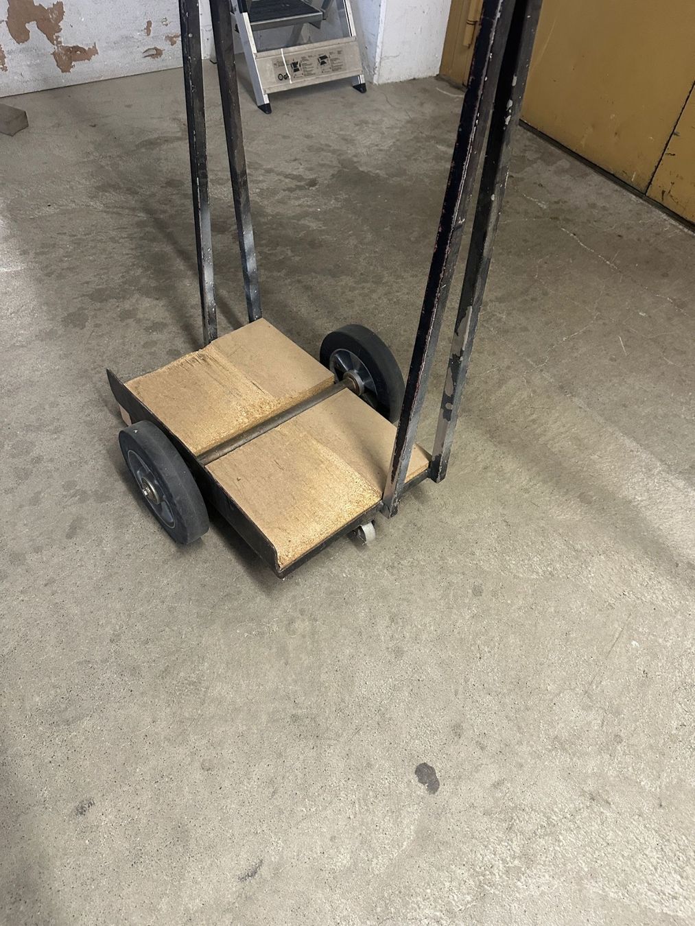 Brouettes: Holzwagen – D'occasion à Volketswil par ars_sjh2 4