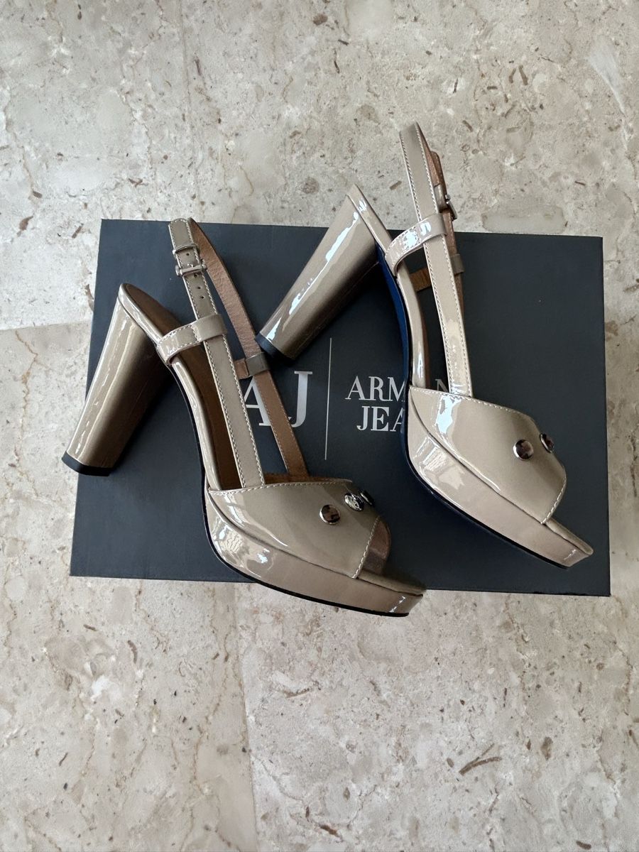 Armani Damenschuhe: Sandali Armani numero 40 – Gebraucht aus Locarno von Matic04 7
