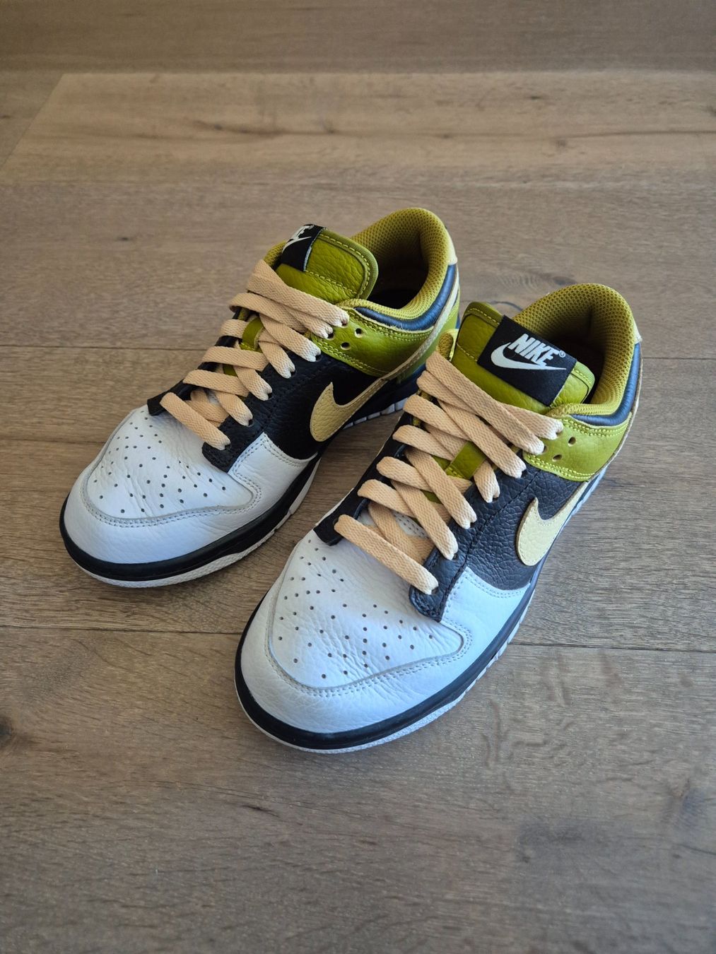 Nike Chaussures femmes: Nike Dunk Low Damen Grösse 38 – D'occasion à Stans par rch95