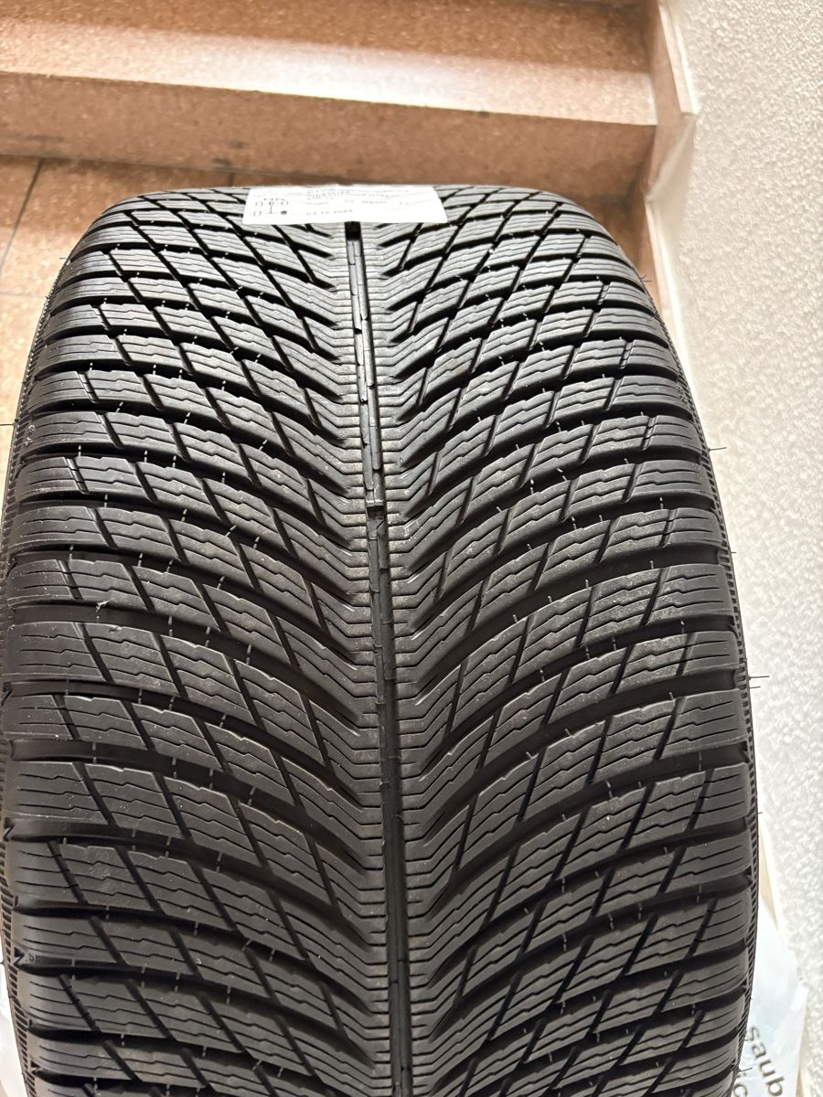 Pneus & Kompletträder: Michelin Winterreifen Top Zustand, 275/35 R19 & 285/30 R20 – Neu und originalverpackt aus Wallisellen von nbu_wr72 2