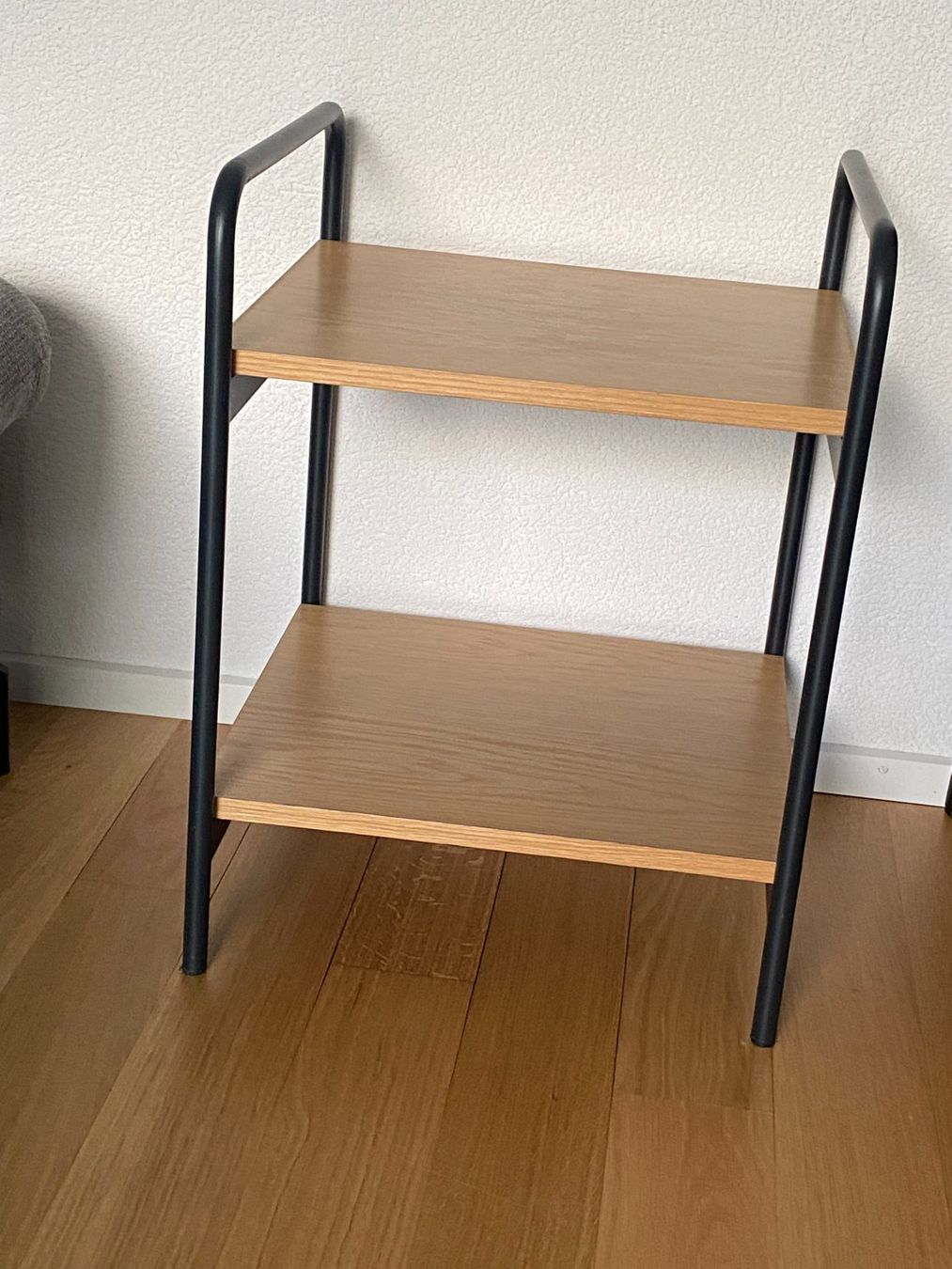 Tables: Tisch/Ständer – D'occasion à St. Gallen par art_pn78