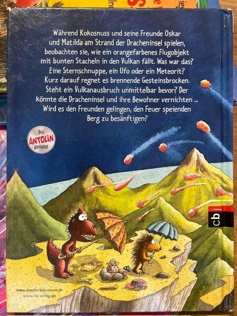 Libri: Der kleine Drache Kokosnuss - Vulkan-Alarm – Usato da Reinach BL venduto da zurli44 1