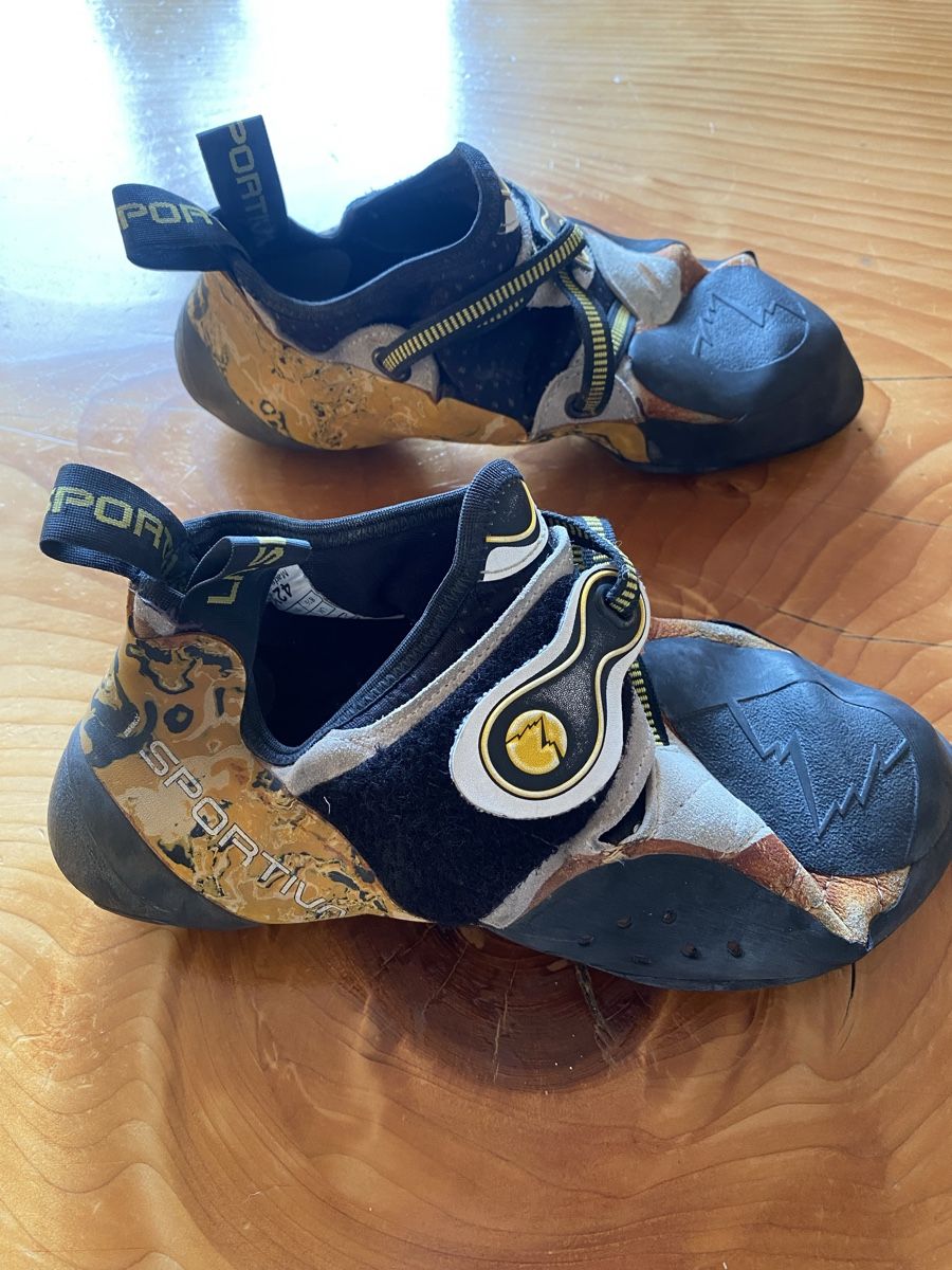 La Sportiva Scarpe da uomo: Chaussons LaSportiva solution 42.5 – Usato da Morgins venduto da san_mqr9 1