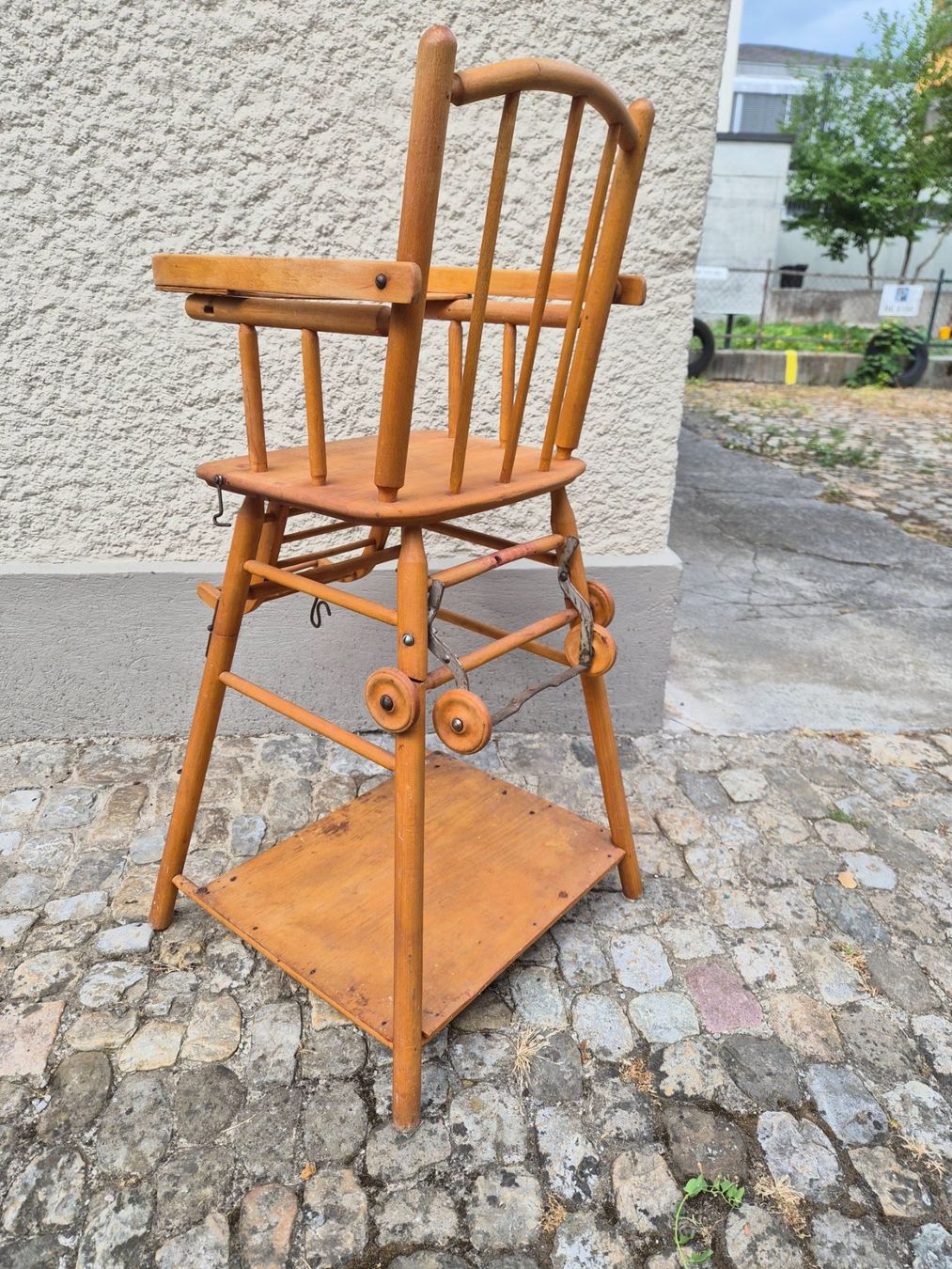 Hochstühle: KINDERSTUHL / ESSSTUHL / VINTAGE / GEBRAUCHT – Gebraucht aus Kirchberg BE von MSLG48 2