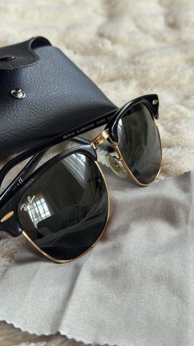 Ray-Ban Occhiali & Lenti: Ray-Ban Clubmaster Unisex – Usato da Surcasti venduto da Lenkita 2