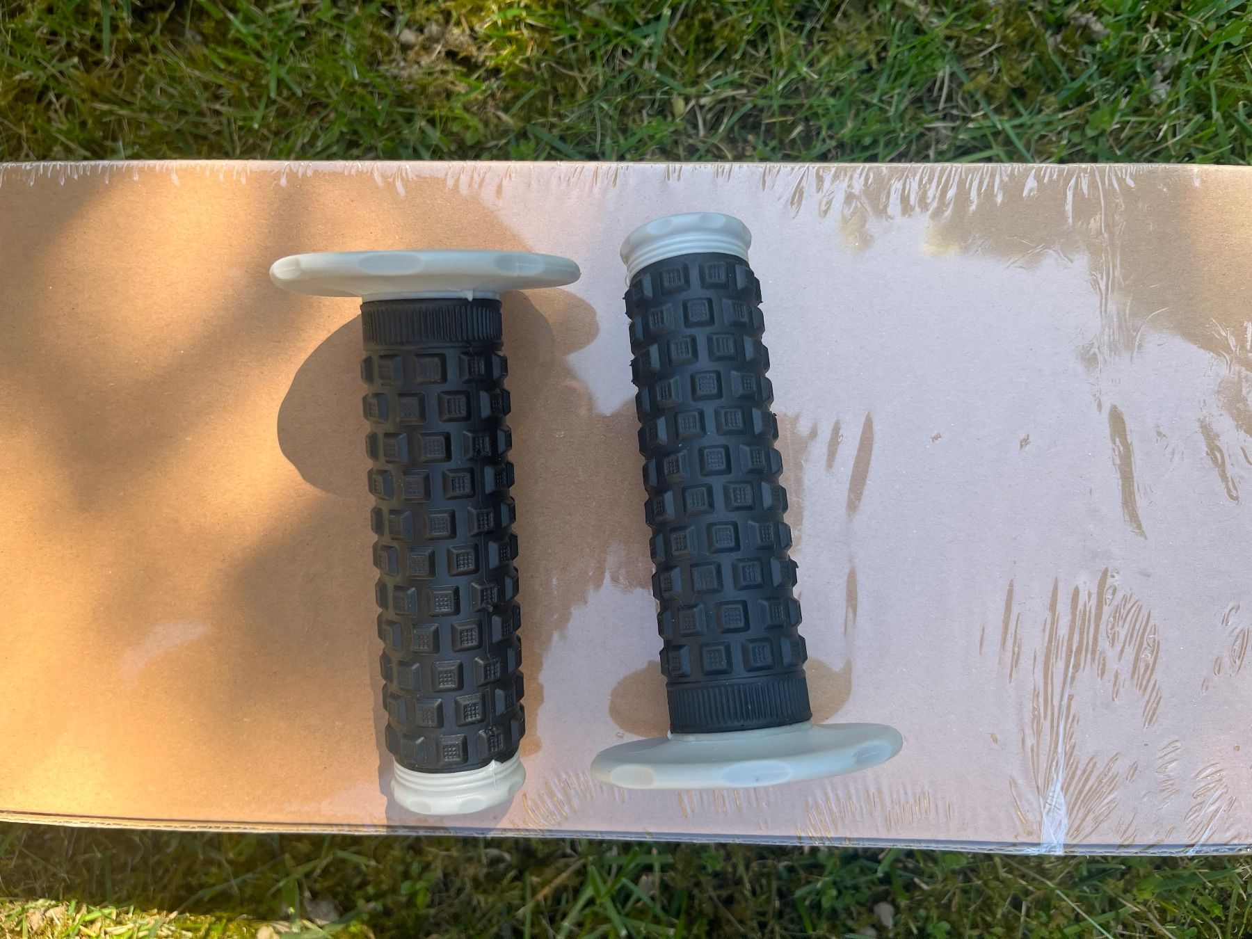 Tutti i ricambio per moto: Motocross lenkergriffe – Usato da Lenzburg venduto da r_mendes 1
