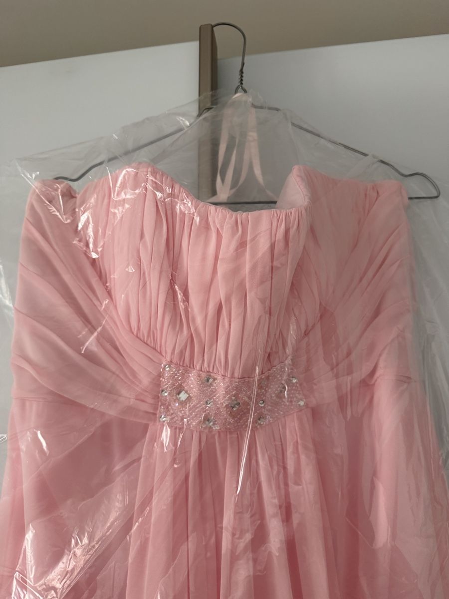 Kleider: Ballkleid Trägerlos in Rosa – Gebraucht aus Triesen von Charlie1983 1