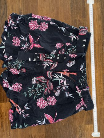 Karl Marc John Shorts, XS, Sommerliches Muster, Top!