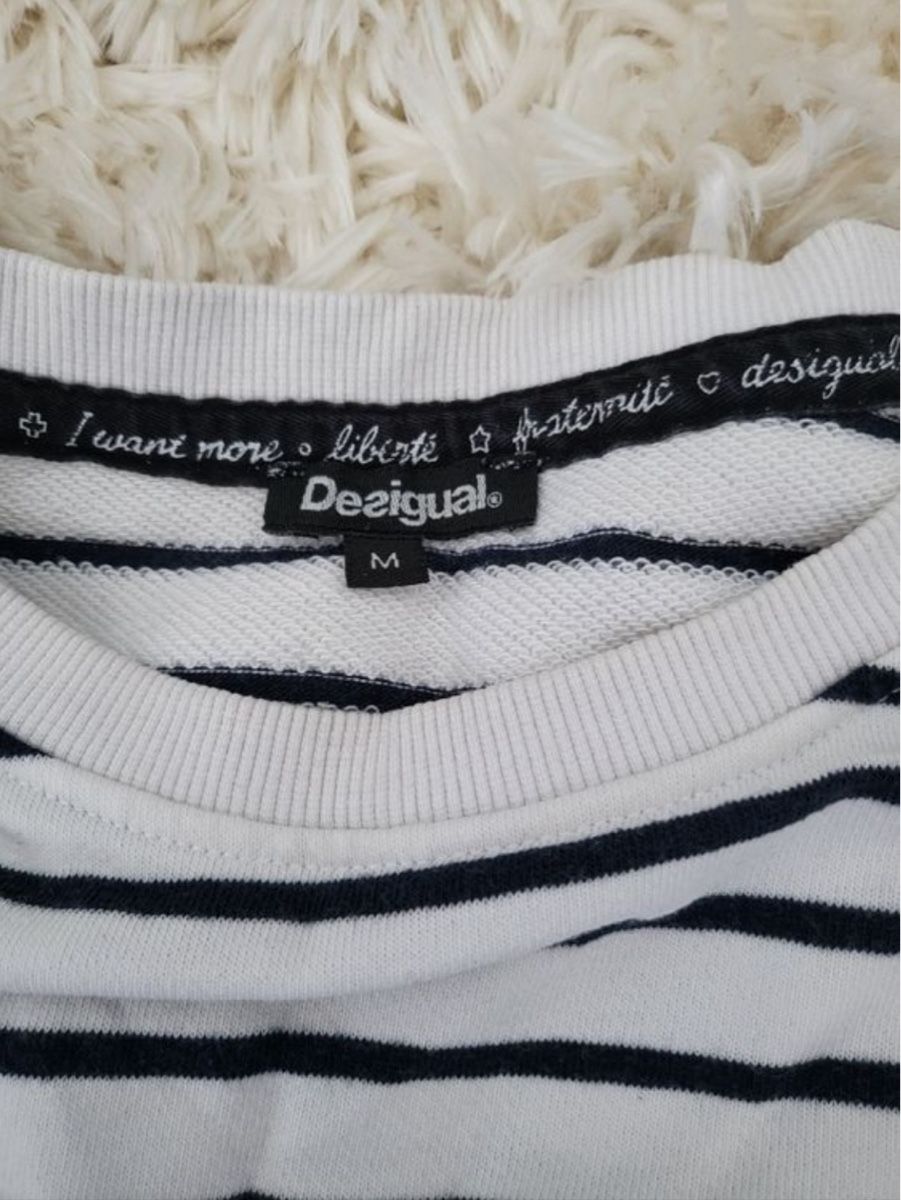 Desigual Maglioni & Felpe: Desigual striped sweater with unique patch detail, size M – Nuovo (secondo la descrizione) da Bern venduto da nui_6vmk 2