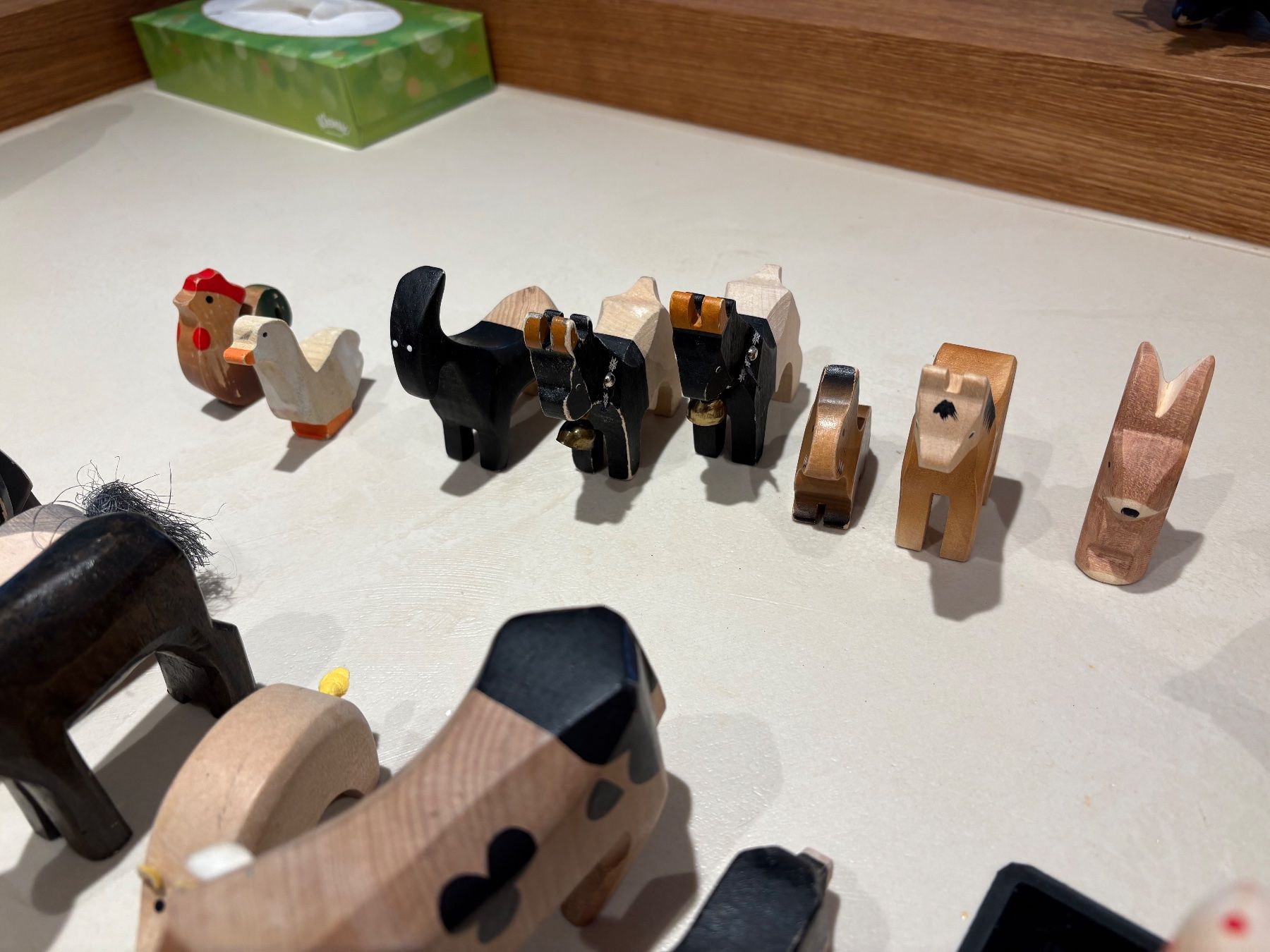 Trauffer Spielzeuge: Holzstall mit viele Tiere – Gebraucht aus Bad Ragaz von isa_r2x2 7