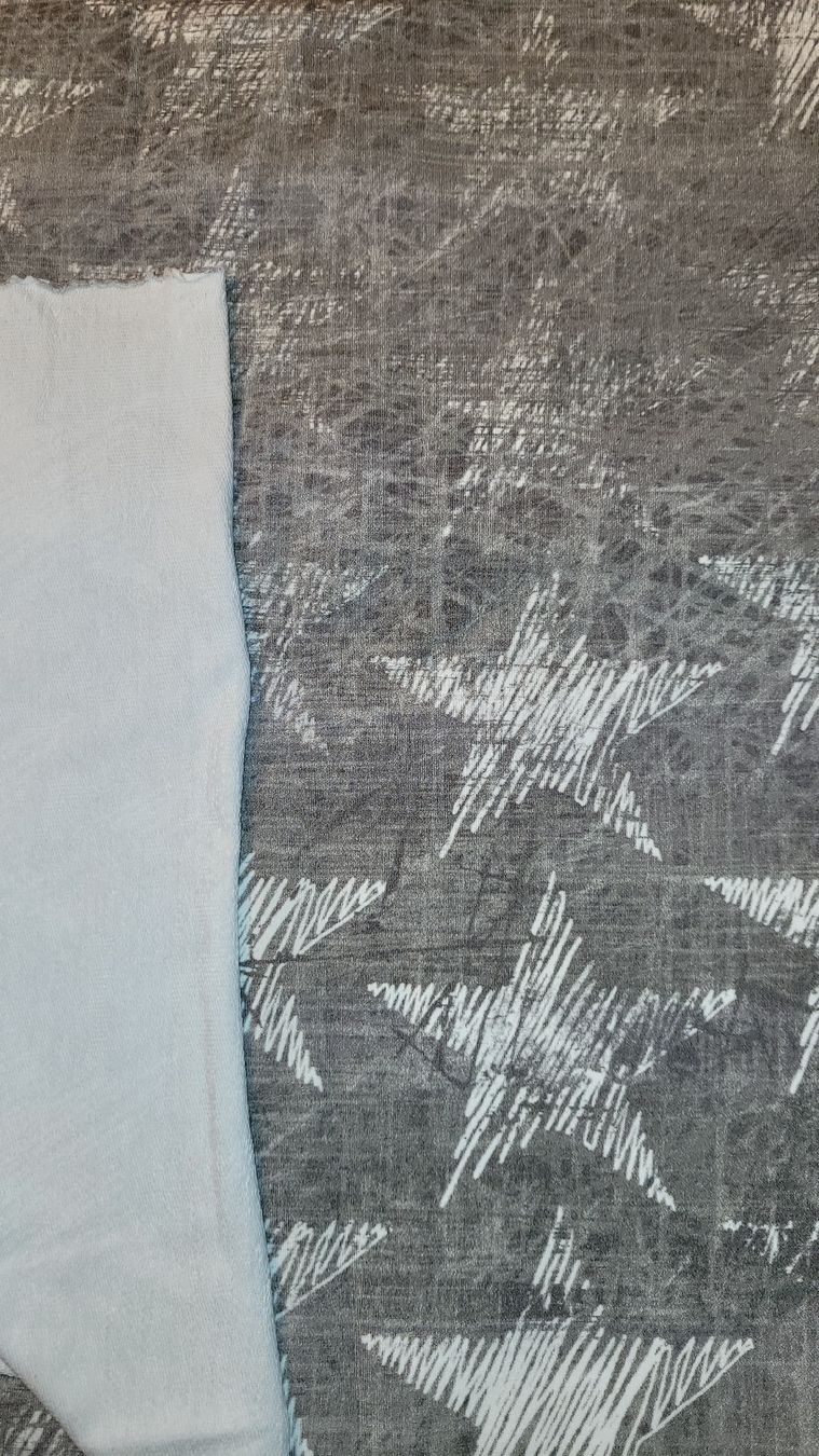 Tessuti: 2m Sweat Chalkstar grau – Nuovo (secondo la descrizione) da Madiswil venduto da fabrics 1