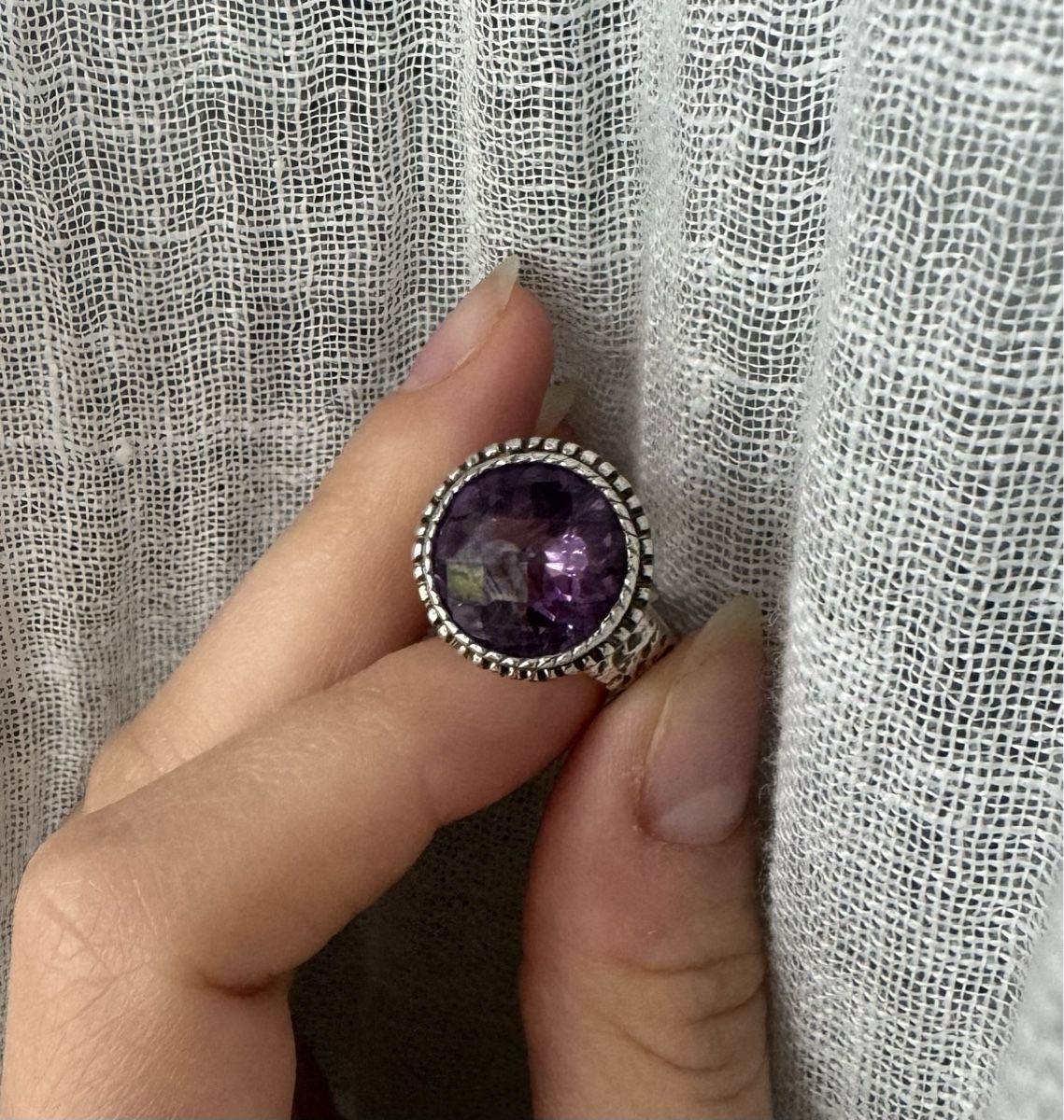 Anelli: purple amethyst silver ring – Nuovo (secondo la descrizione) da Rütihof venduto da mya_we 1