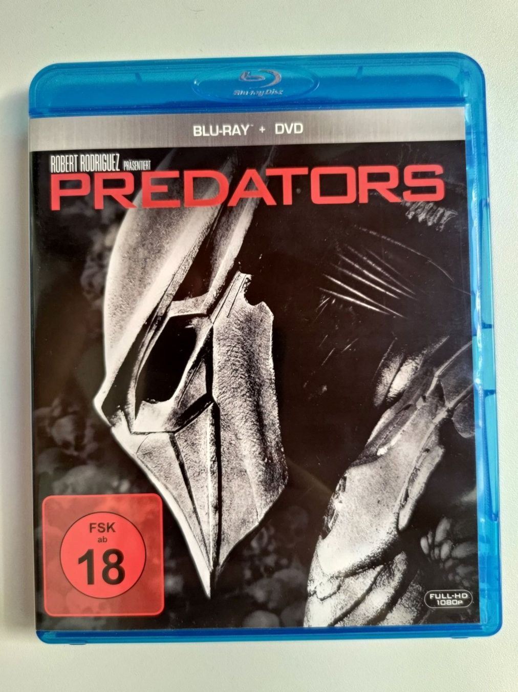 Tutti i DVDs: Predators – Usato da Liestal venduto da Kratzilla