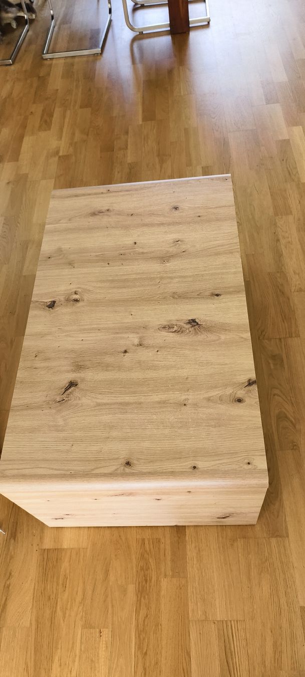 Tavoli: Schöner Wohnzimmertisch Holzoptik – Usato da Biberist venduto da Alphacentaurii 1